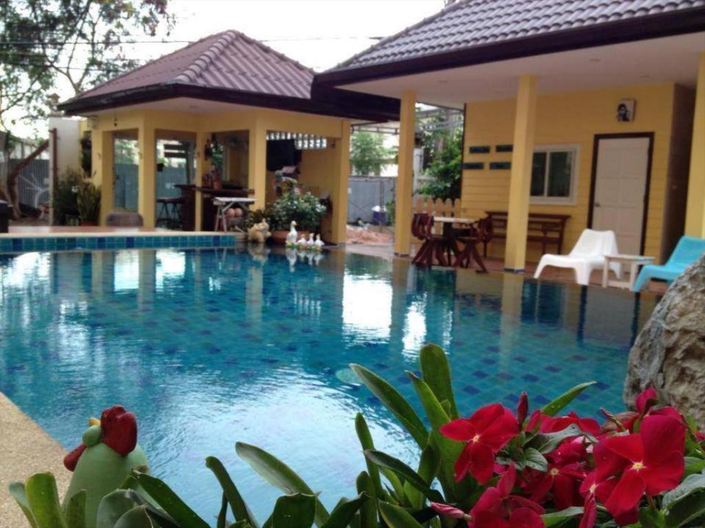 Pius Place Pattaya Buitenkant foto